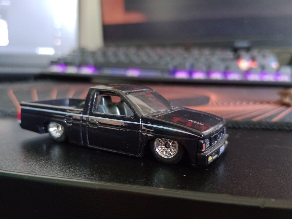 hot wheels premium nissan