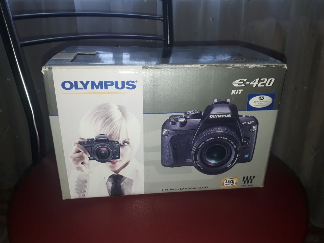 Фотоаппарат Olympus E-420