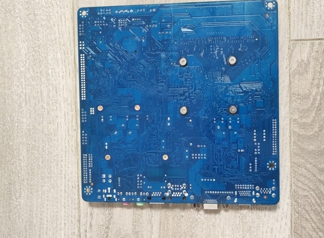Материнська плата ITX-M50 v.2.3. Готова до роботи!