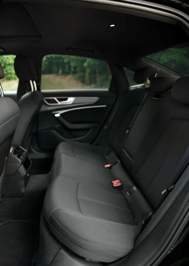 Продам Audi A6 2.0