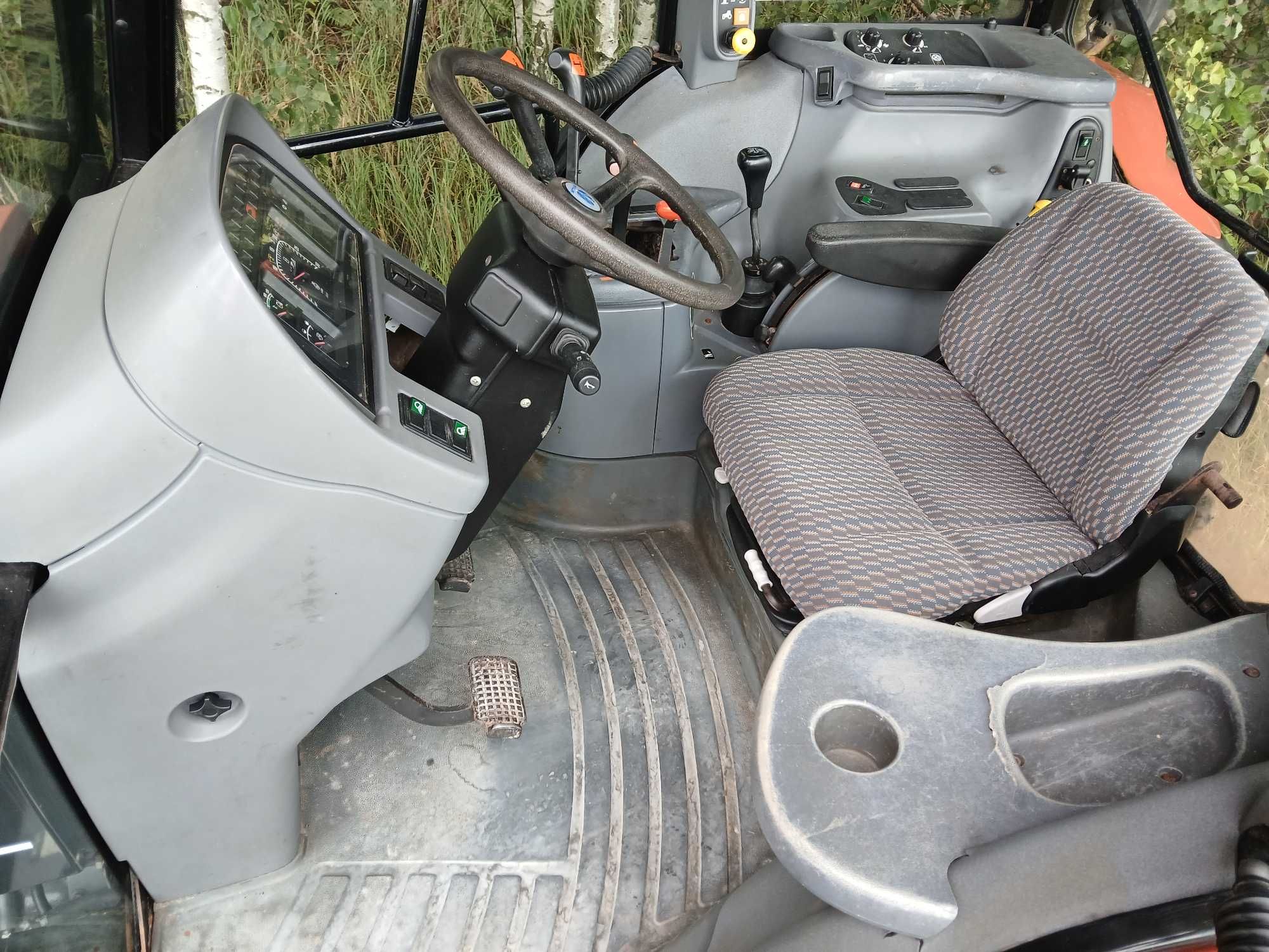 New Holland TS100