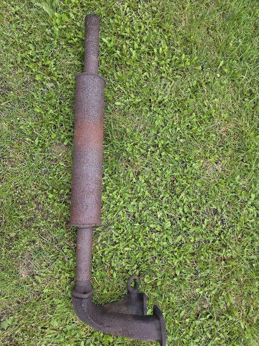 Tłumik, kolektor Ursus C 330. Używany. Komin.