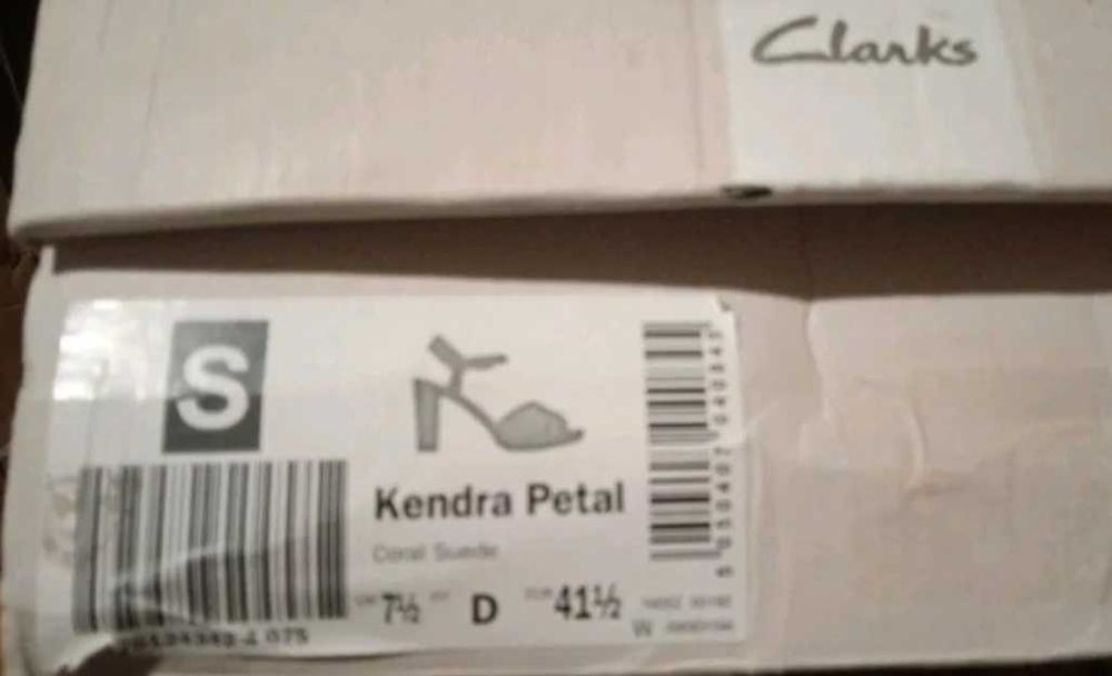 Clarks р.41 стельки-26,5см замшевые босоножки женские