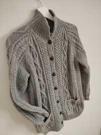 Sweter kardigan z dużymi guzikami, gruby splot r. M/L