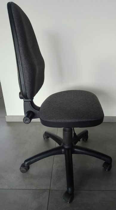 Krzesło obrotowe, ergonomiczne, biurowe.