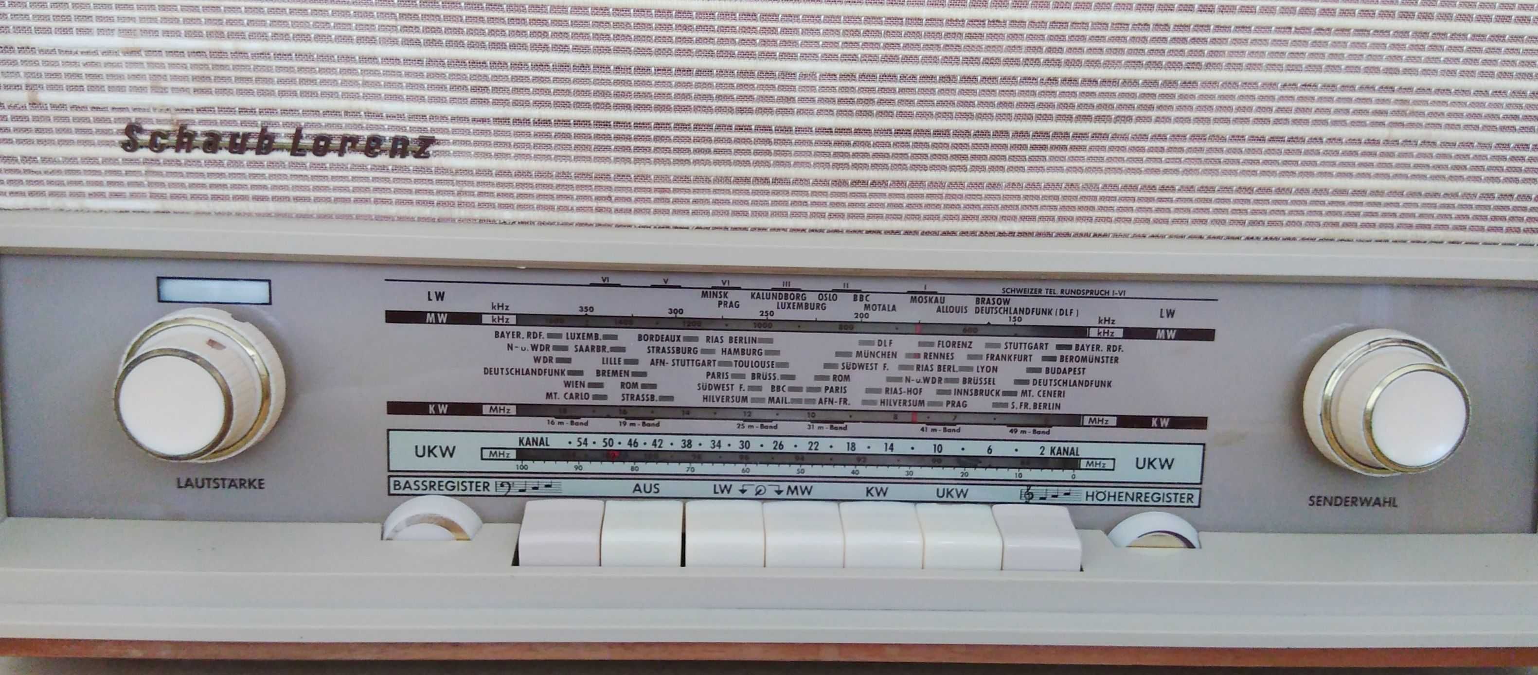 Rádio Antigo a Válvulas Schaub Lorenz Goldy 40