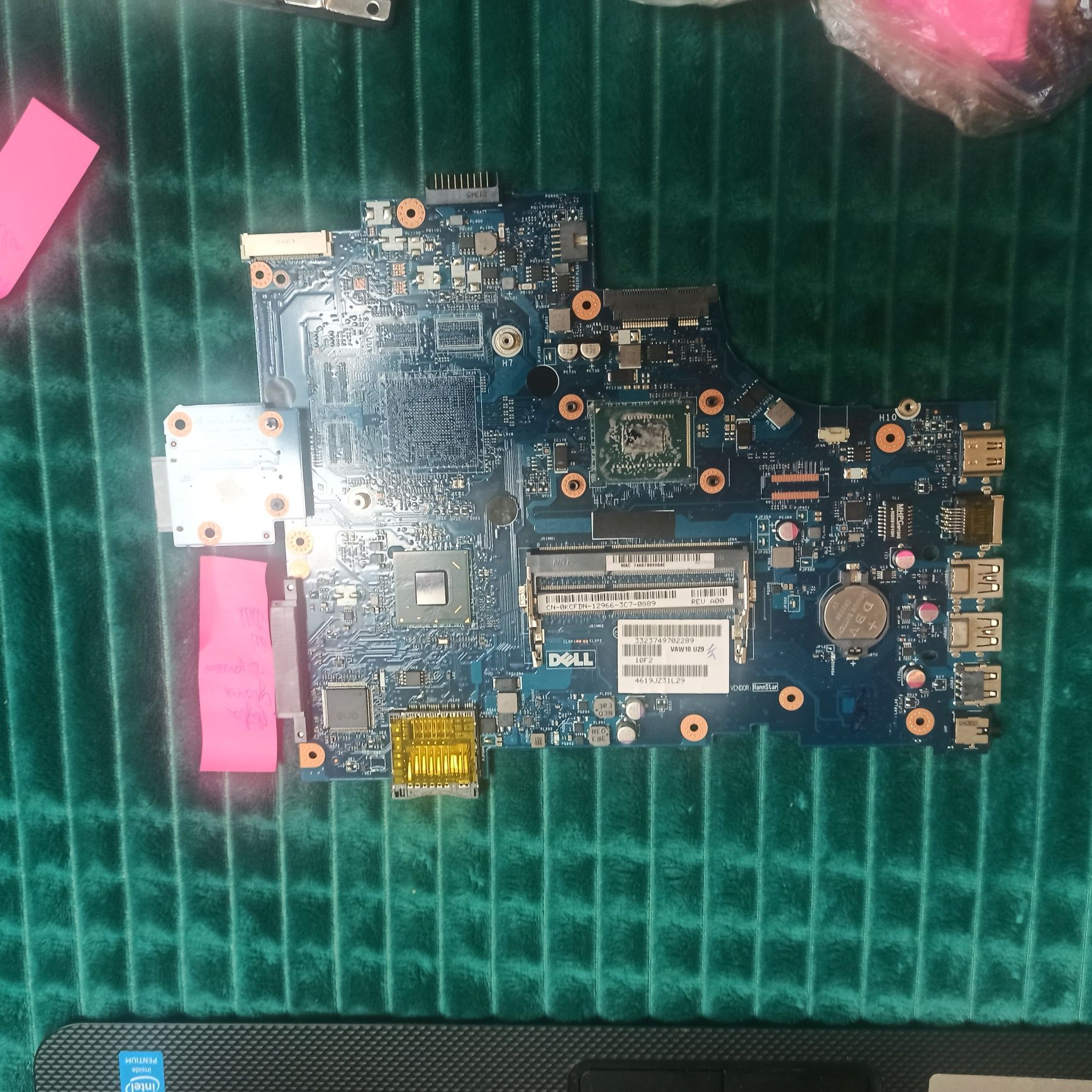 Laptop Dell Inspirion 3721 części płyta główna