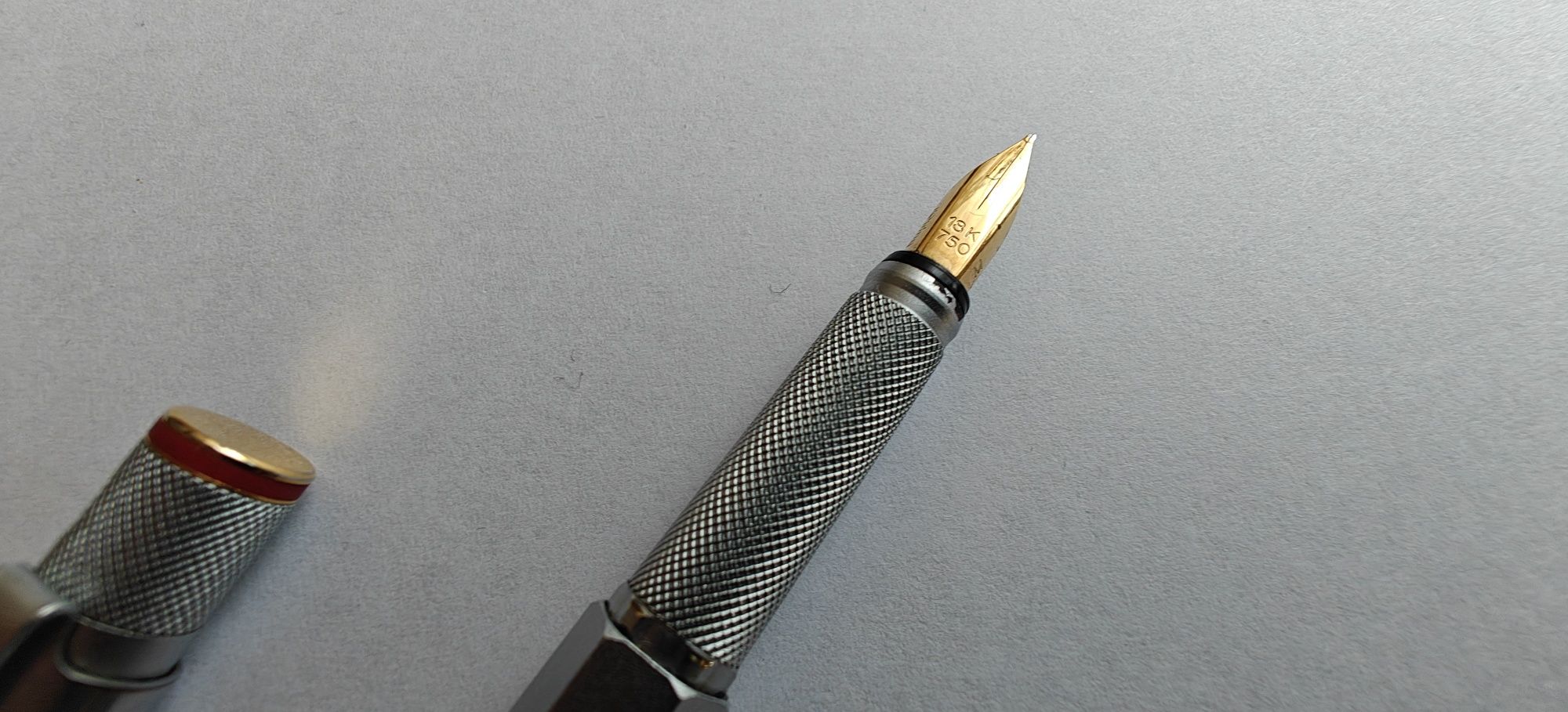 Pióro wieczne Rotring 600 18K rzadkie