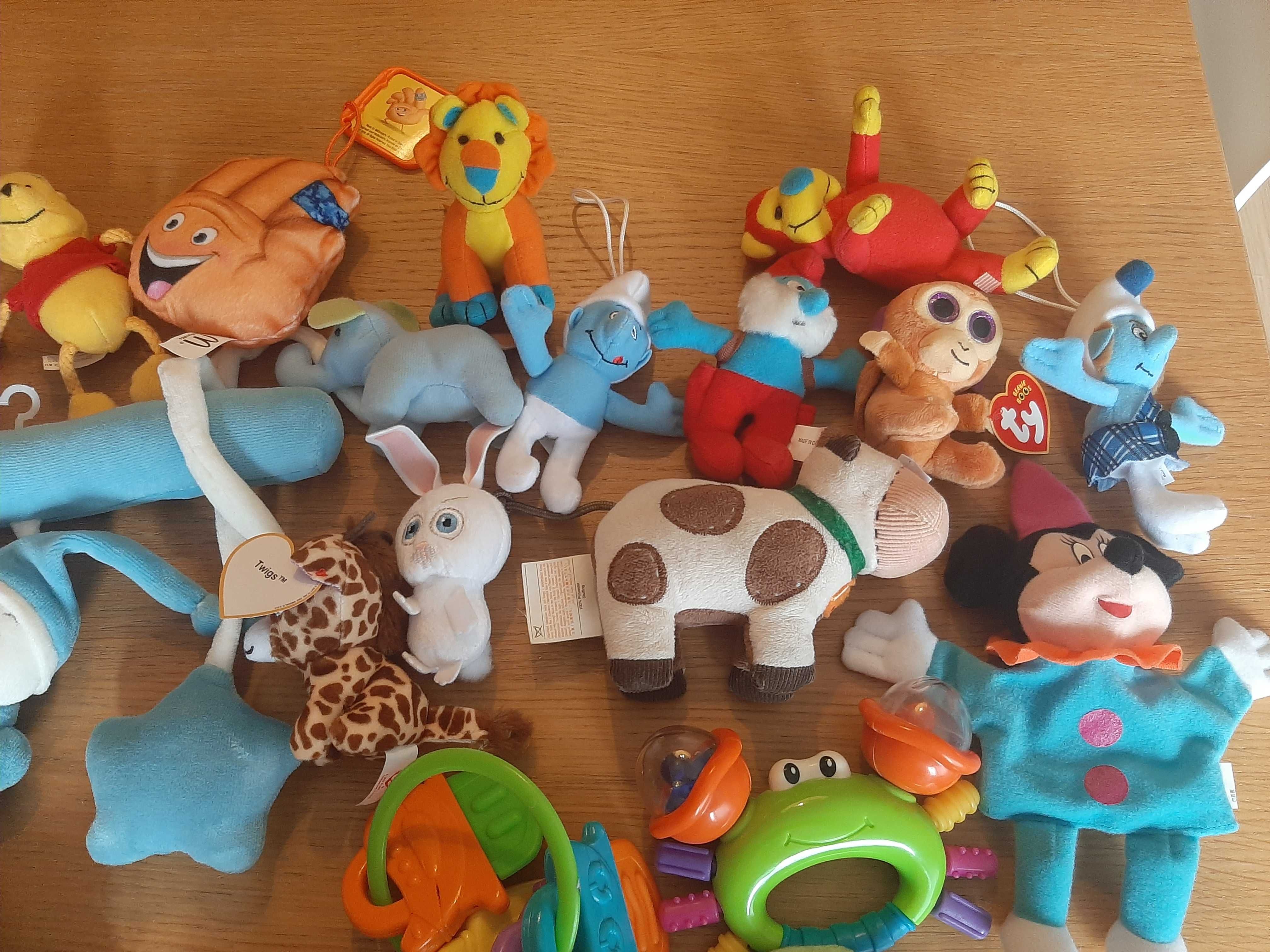 Vários Brinquedos para Bébé