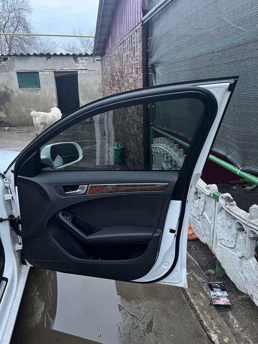 Audi a4 b8 2.0 tdi 170кс