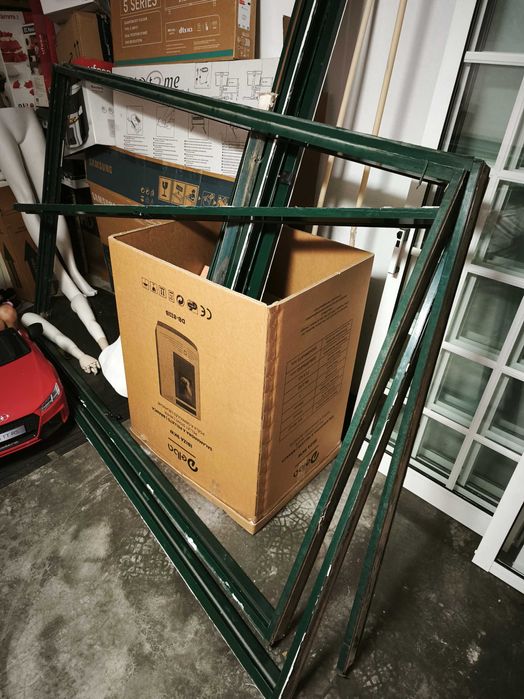 Janelas em alumínio brancas