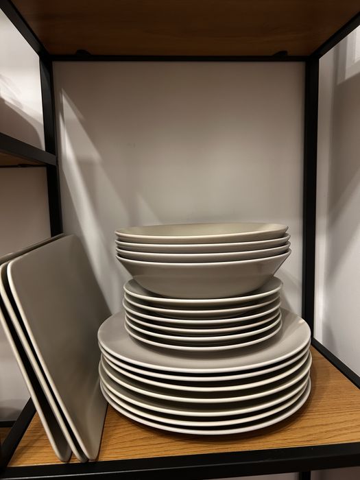 Zastawa stołowa Färgklar ikea (niepełny zestaw)