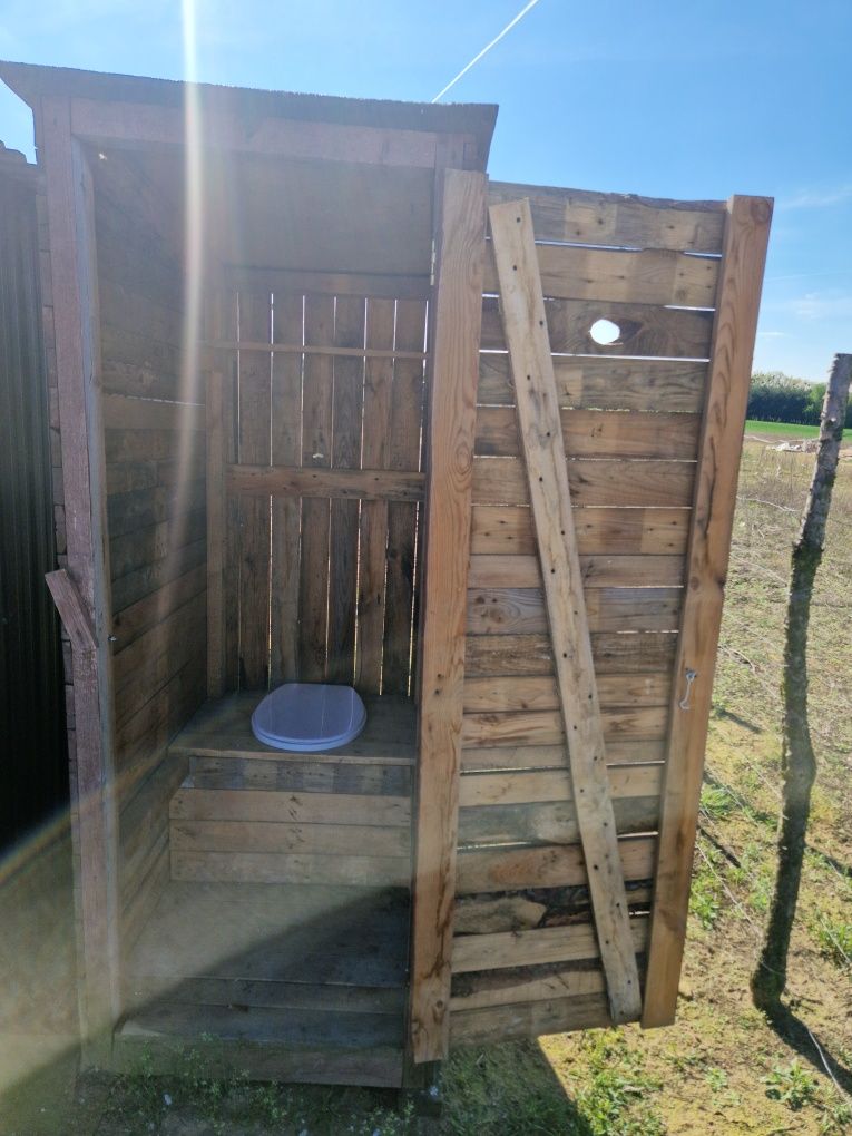 Toaleta drewniana WC na budowę, działkę