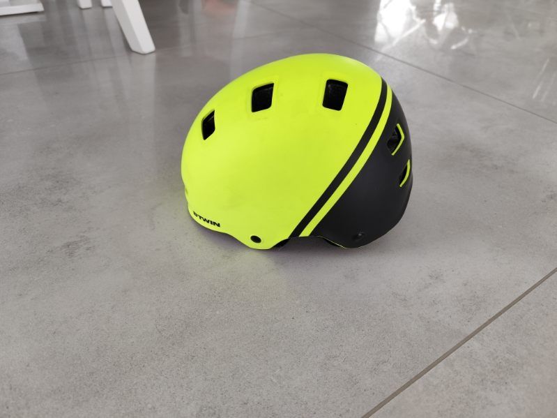 Kask rowerowy B Twin