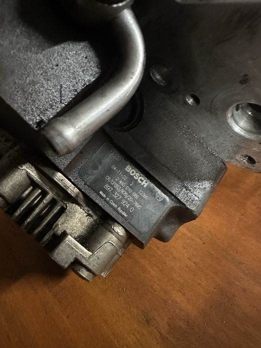 Uklad wtryskowy pompa bosch wtryski listwa konplet 1.7 Cdti dth opel