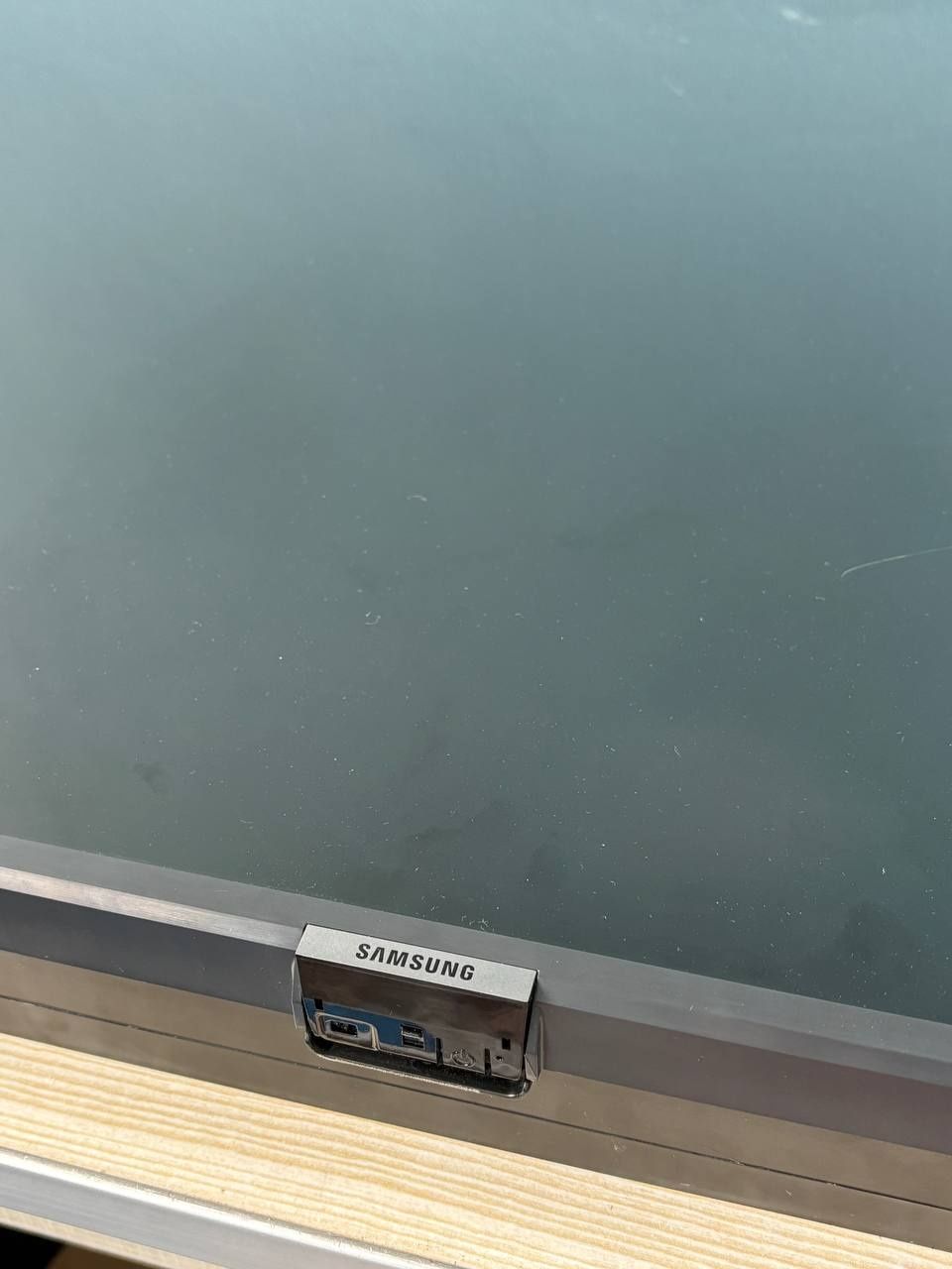 Samsung UE43AU7100U
