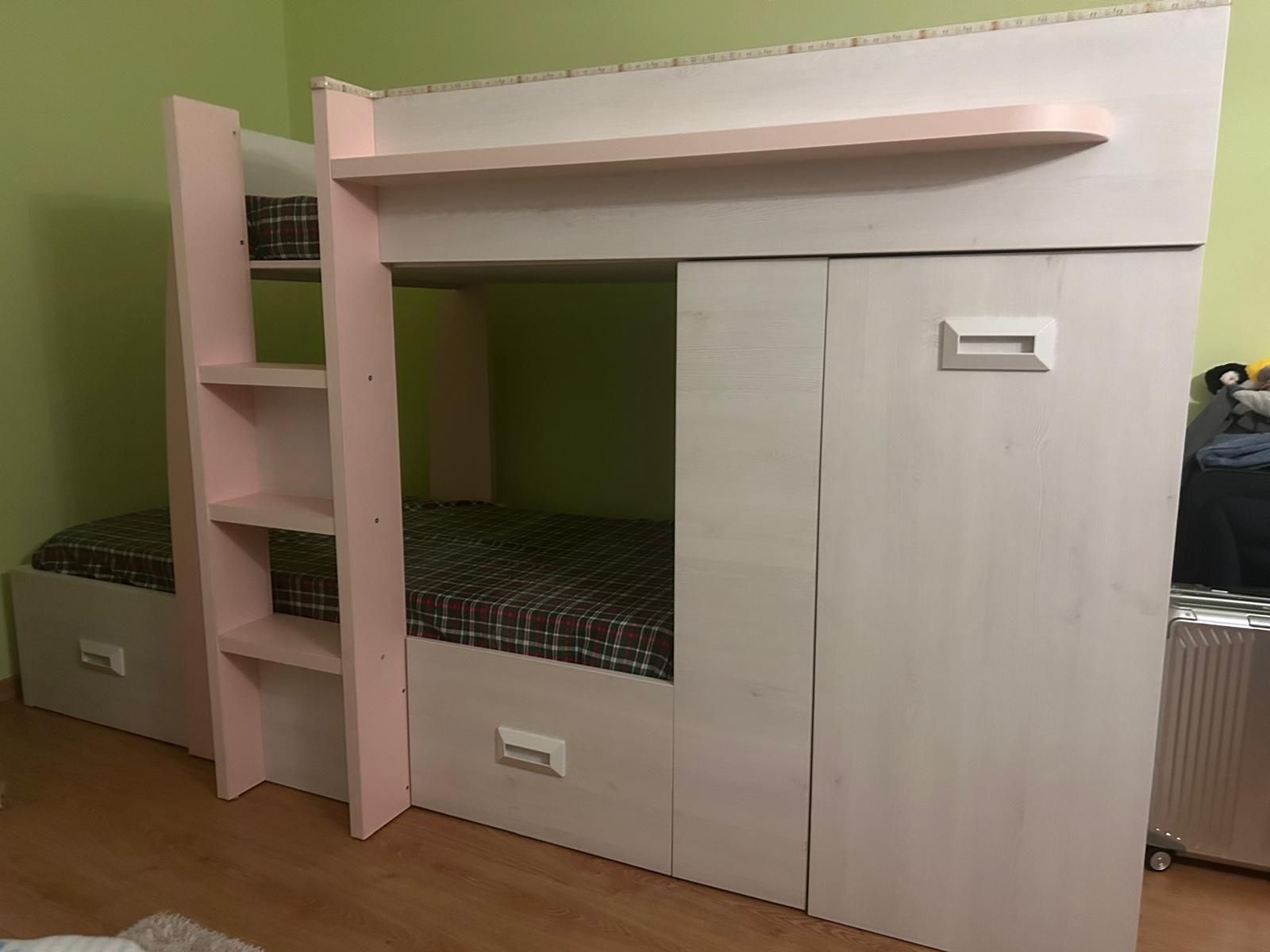 Beliche rosa, com armário e dois gavetões do IKEA. Como novo.