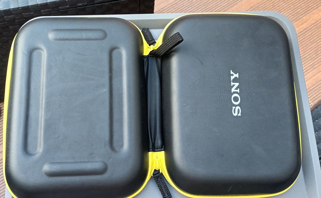 Action Cam Sony HD HDR-AS30V + acessórios
