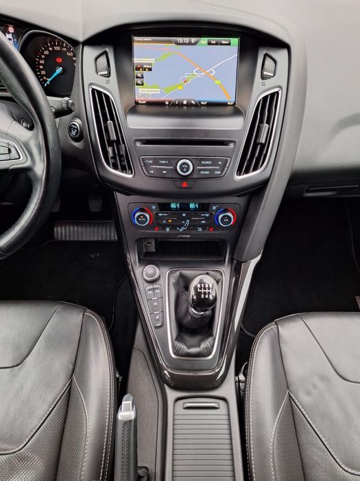 Ford FOCUS MK3 lift Titanium full opcja
