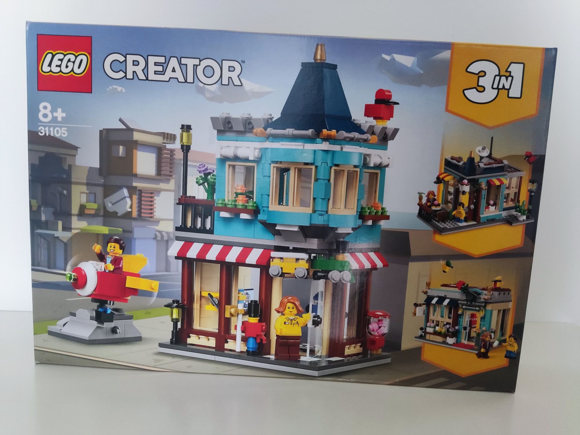 LEGO 31105 Townhouse Toy Store