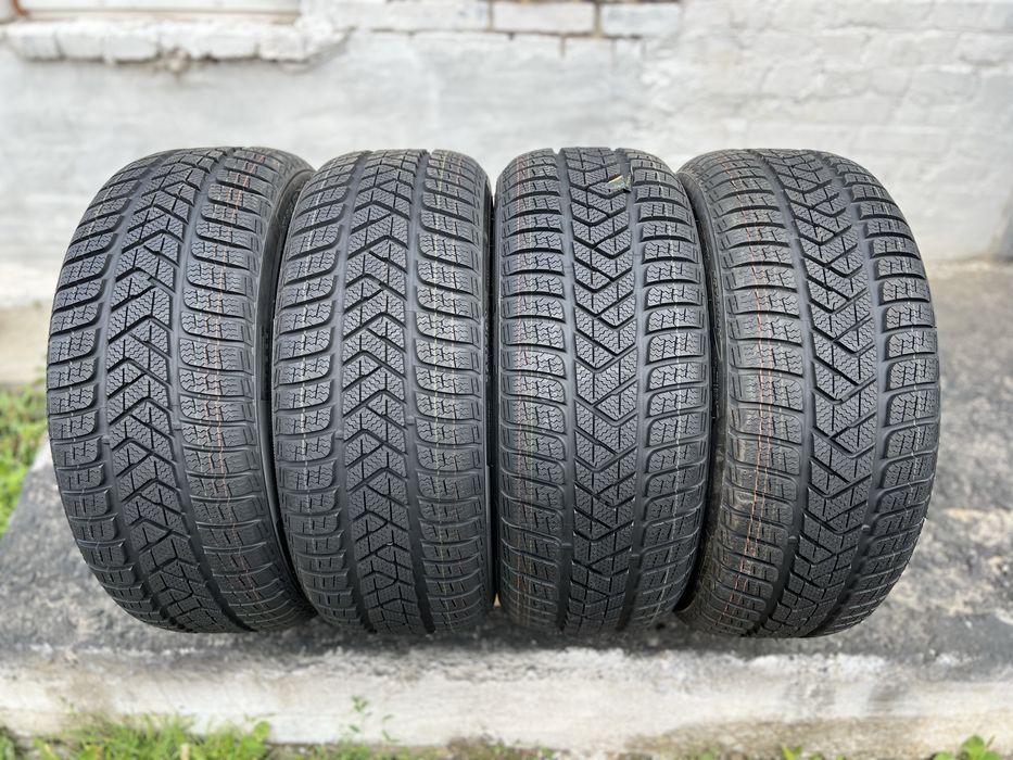 Зимові шини‼️225/40 R19 Pirelli Sottozero3 93V Нова‼️