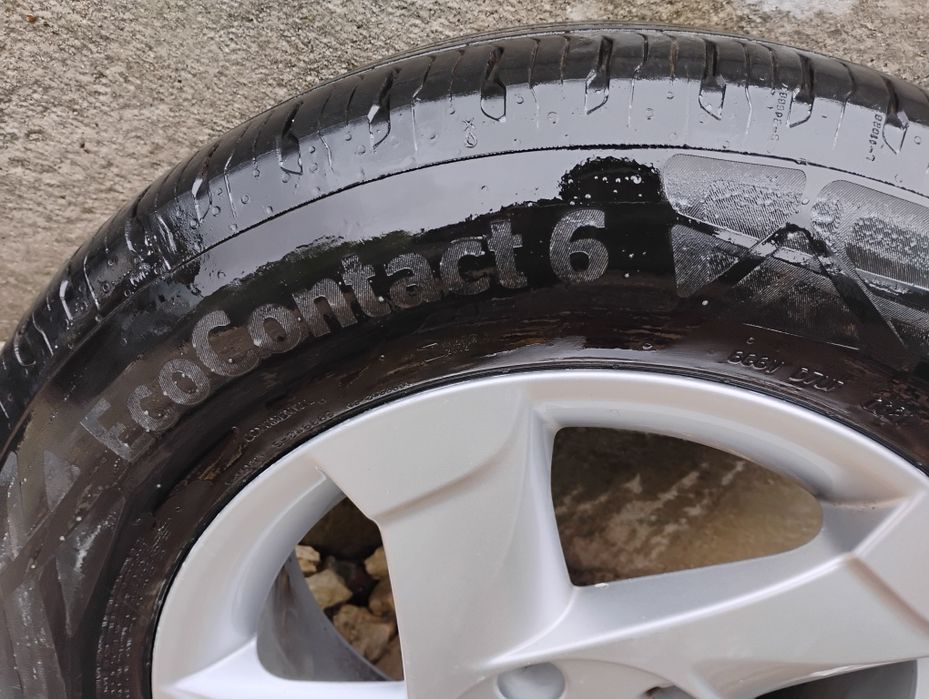 Alufelgi Dacia Duster 5x114.3 Continental EcoContact 6 215/65R16