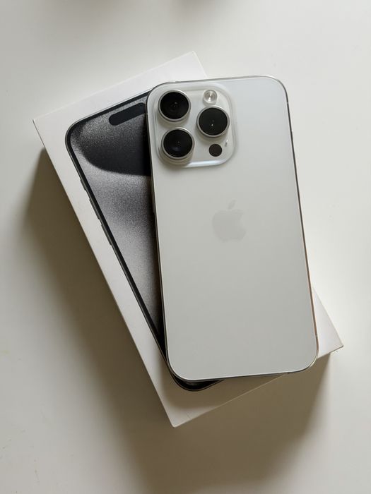 Iphone 15 pro 128 gb white