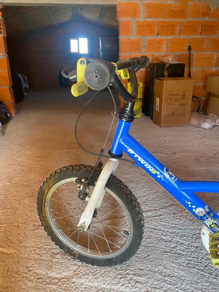 Vendo/ Troco Bicicleta pequena