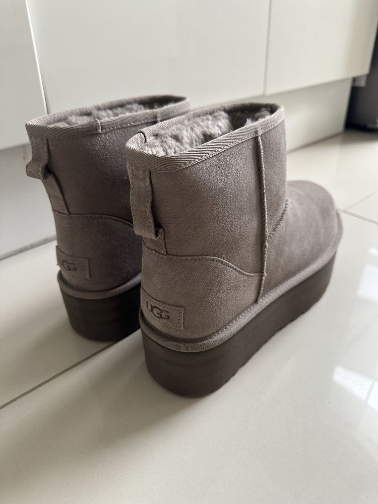 Botki UGG Classic Mini Platform nowe z metką rozmiar 42 szare beżowe