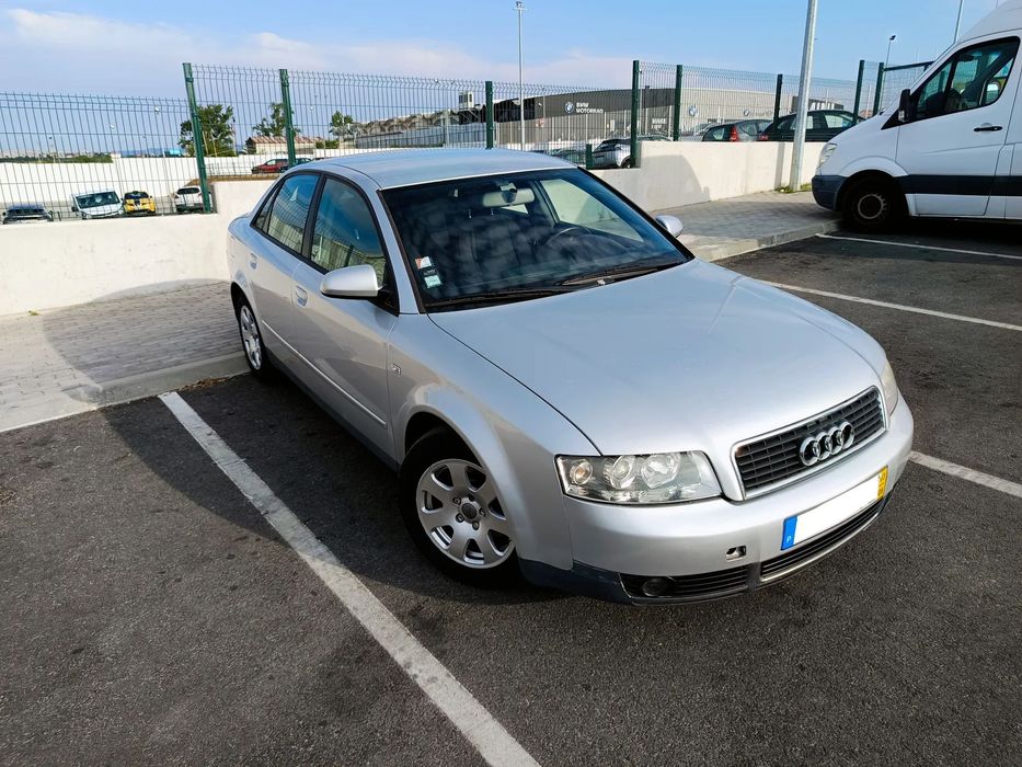 Audi A4 1.6