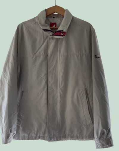 Parka de homen de cor branco acinzentado