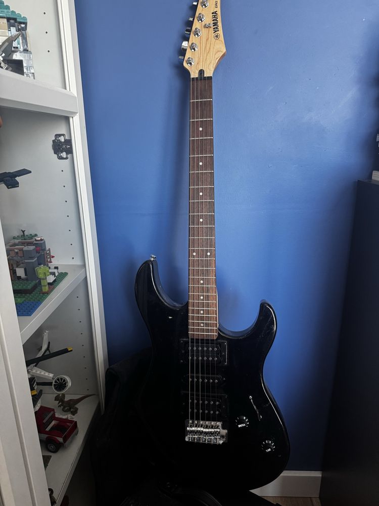 Gitara elektryczna yamaha nowa ze wzmacniaczem
