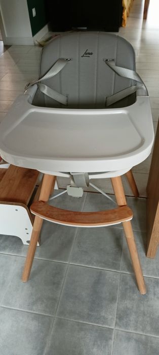 Kubełkowe krzesełko do karmienia