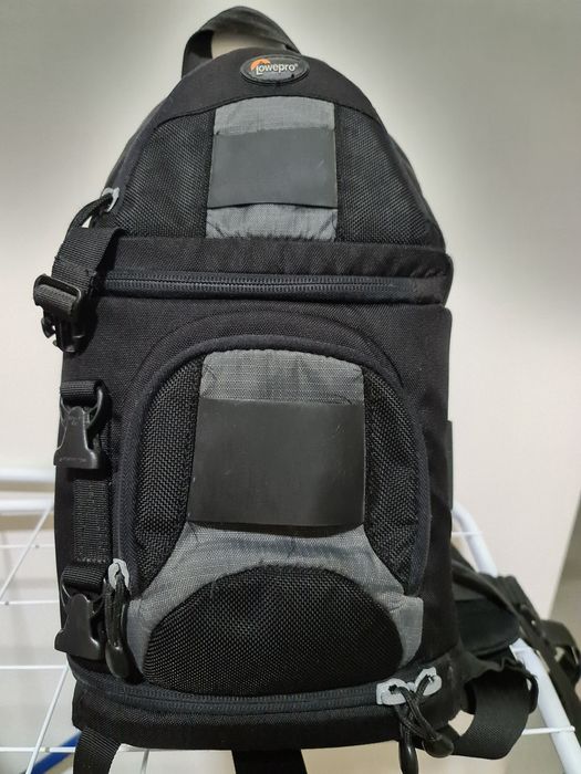 Mochila fotográfica LowePro SlingShot 100 AW