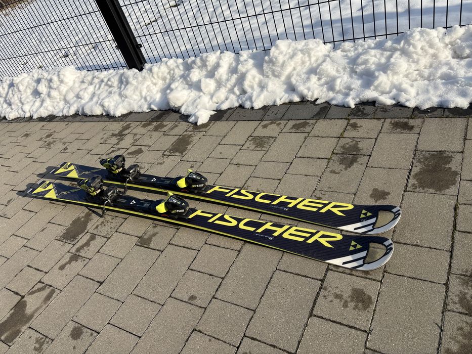 Sprzedam narty Fischer RC4 Worldcup 165cm