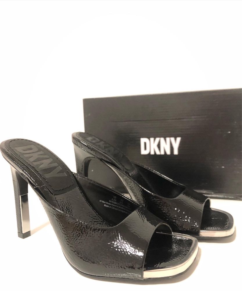 Босоножки Anya от DKNY