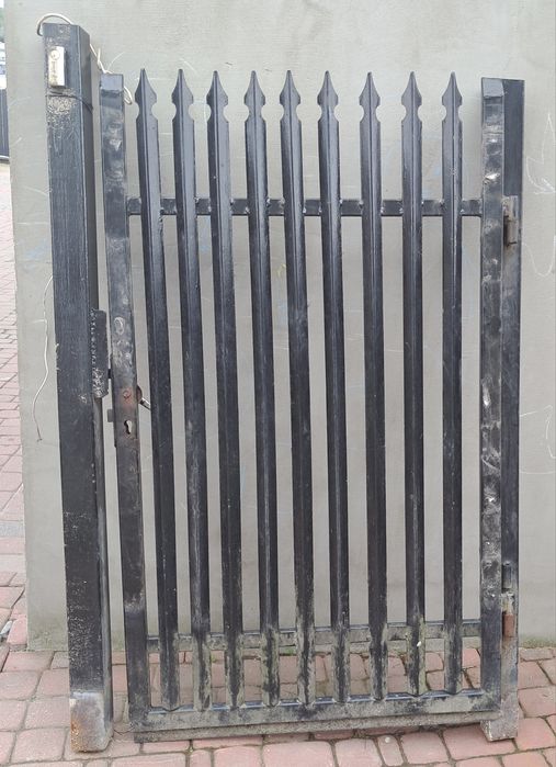 Sprzedam furtkę ze słupkami