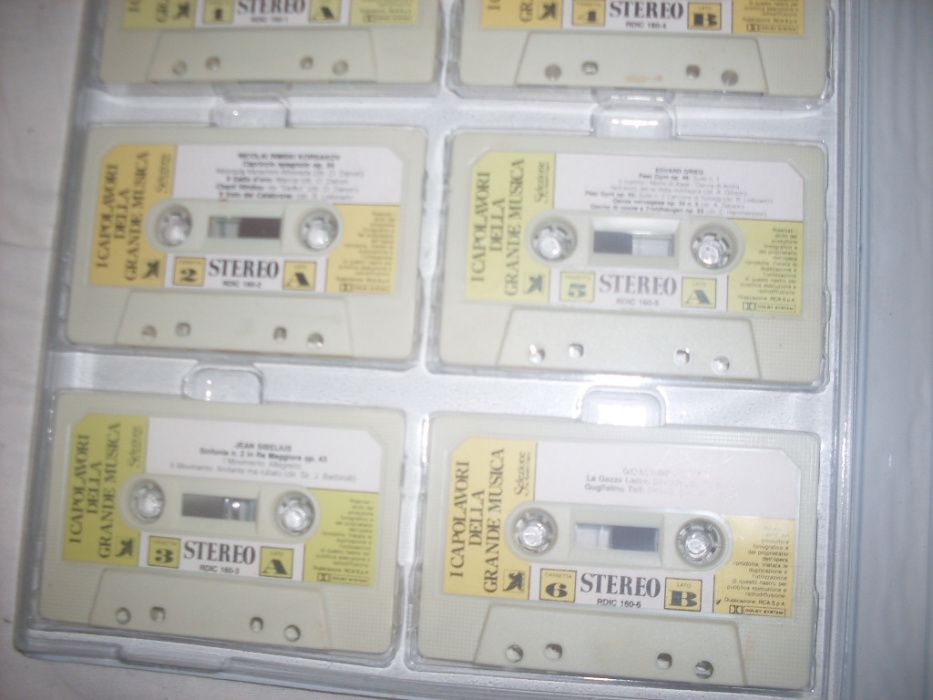 Kolekcja kaset magnetofonowych
