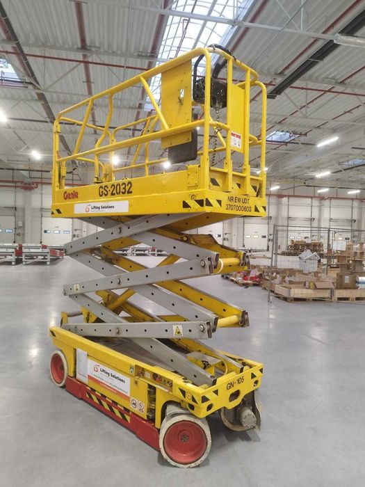 Sprzedaż podestu nożycowego Genie GS-2032