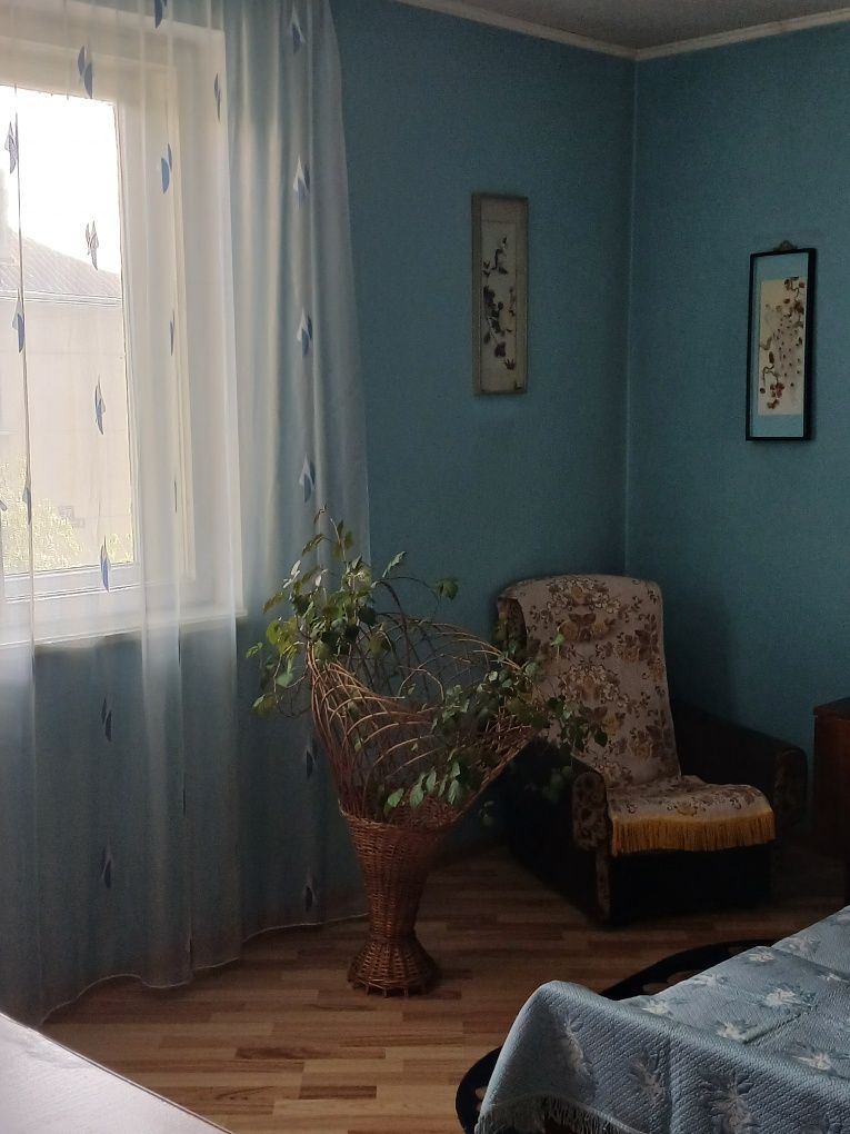 Продам двоповерховий будинок по вул.Короля Данила