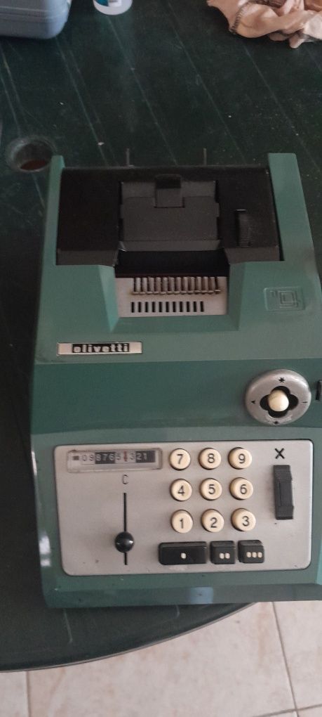 Antiguidade maq. Olivetti