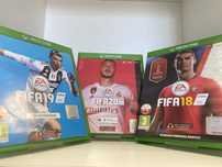 Zestaw gier Xbox One: Fifa 18, 19, 20. Polska wersja językowa.