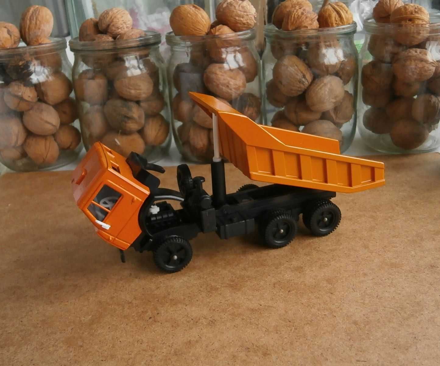 КамАЗ 5511 Самосвал ГАЗ 69 Москвич 412 Такси модель СССР 1:43