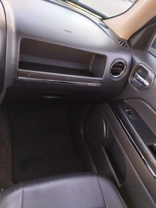 Jeep Patriot 2013 2.4 бензин 4x4