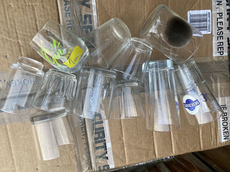 11 szklanek nieobite cena za calosc