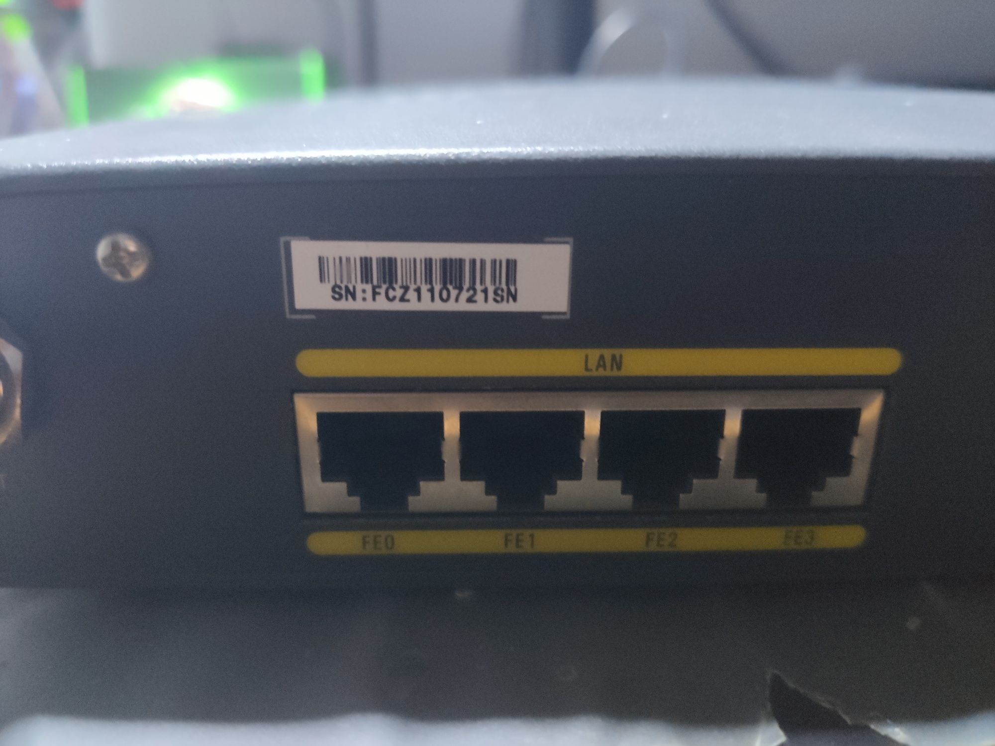 Cisco Router 877 W