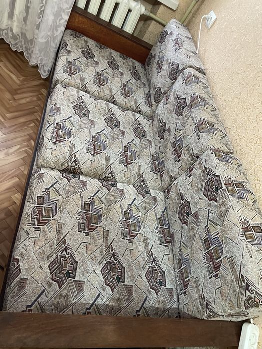 Тахта (кровать).