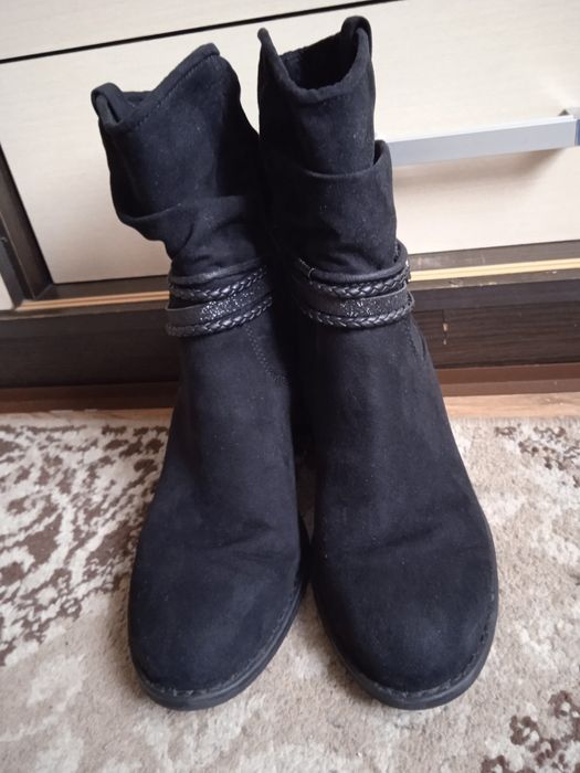 Весняні чобітки,замш