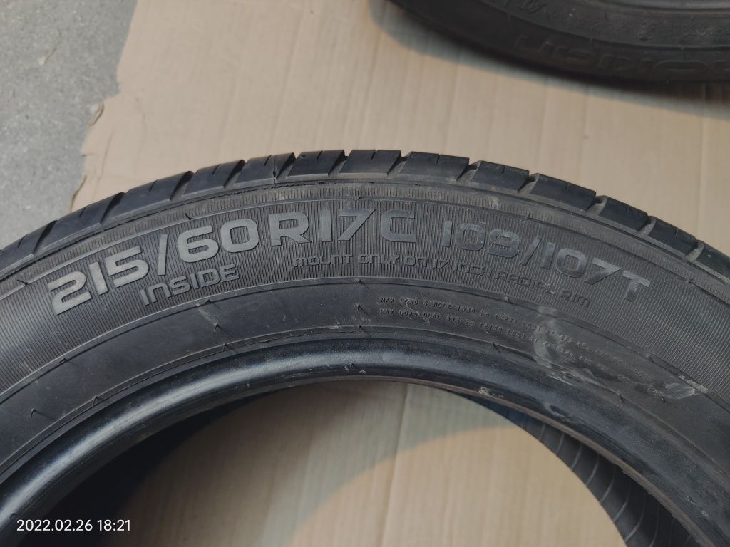 Pneus 215/60 R17