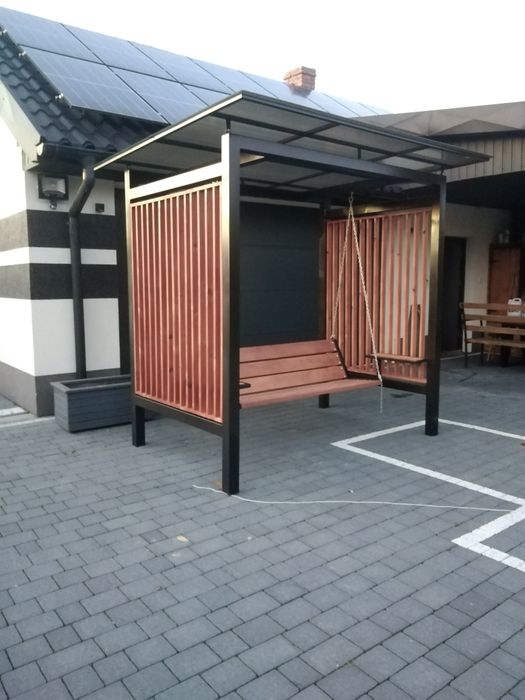 Huśtawka ogrodowa metal drewno loft industrial